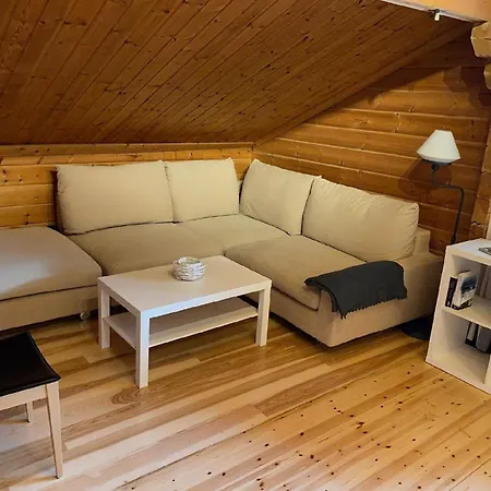 Ferienhaus In Meiserich Mit Grill, Terrasse Und Garten Ulmen